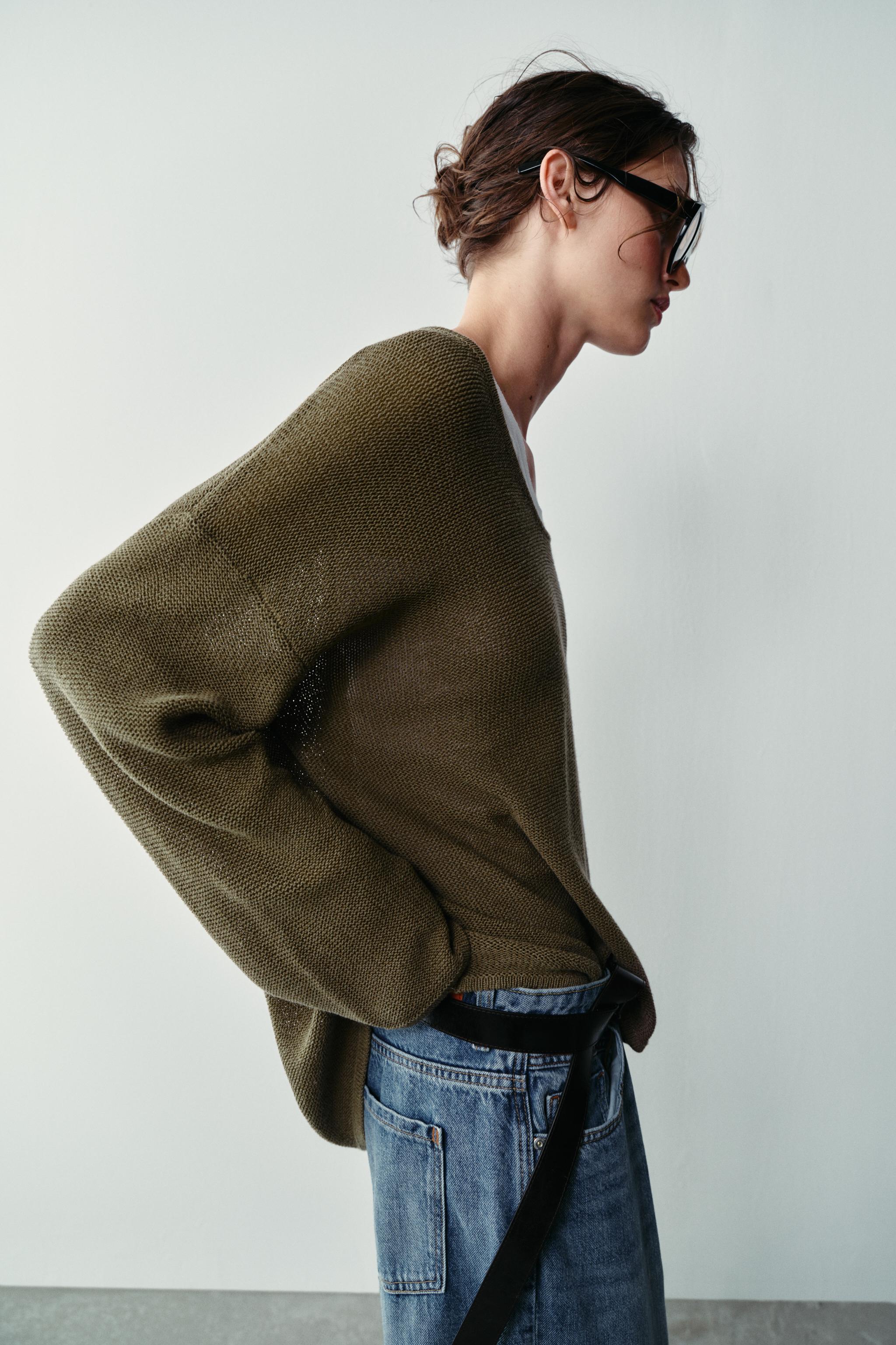 PULL EN MAILLE À DÉCOLLETÉ ARRONDI